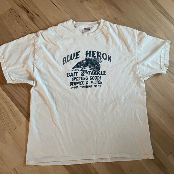 Blue Heron Bait and Tackle XL t-shirt, Fishing - Picture 1 of 3